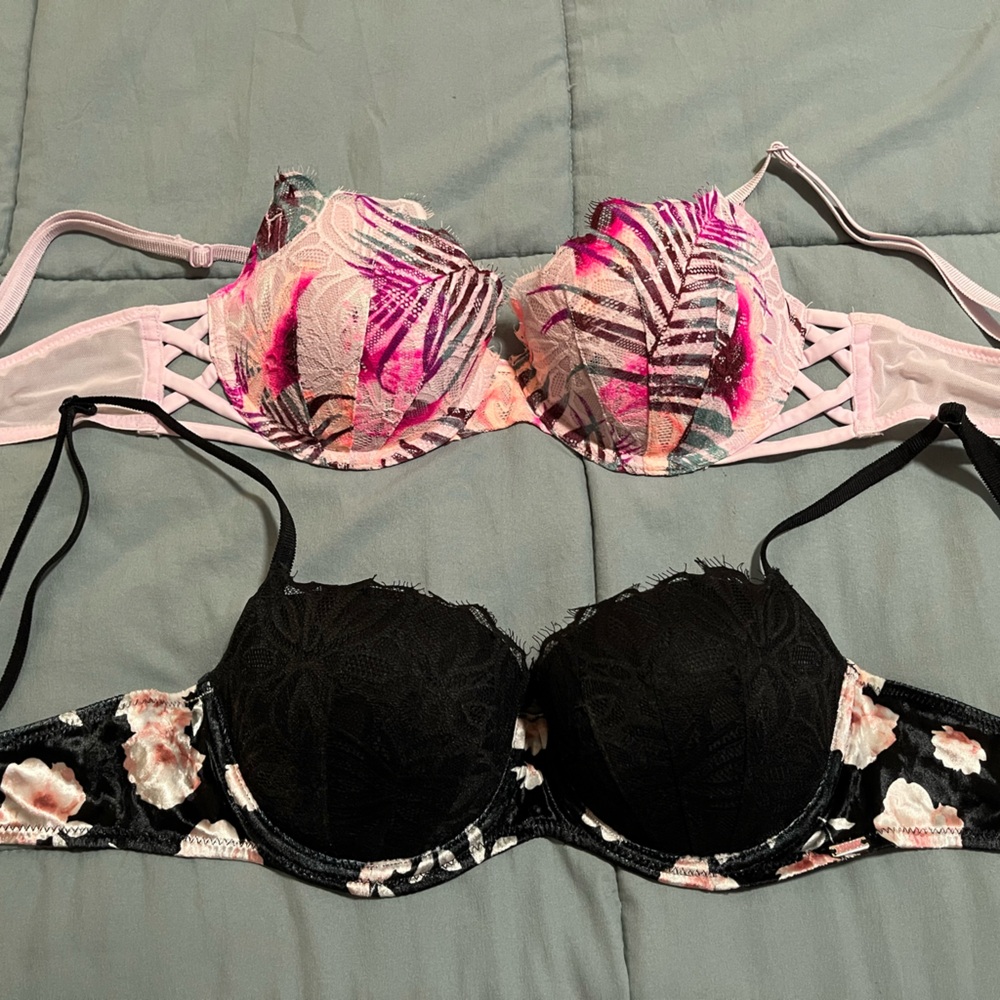 PINK- Floral Lace Bra Sets, Black and Pink
Date push up 34C